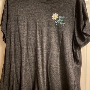 Old Navy Dark Grey Graphic T-Shirt